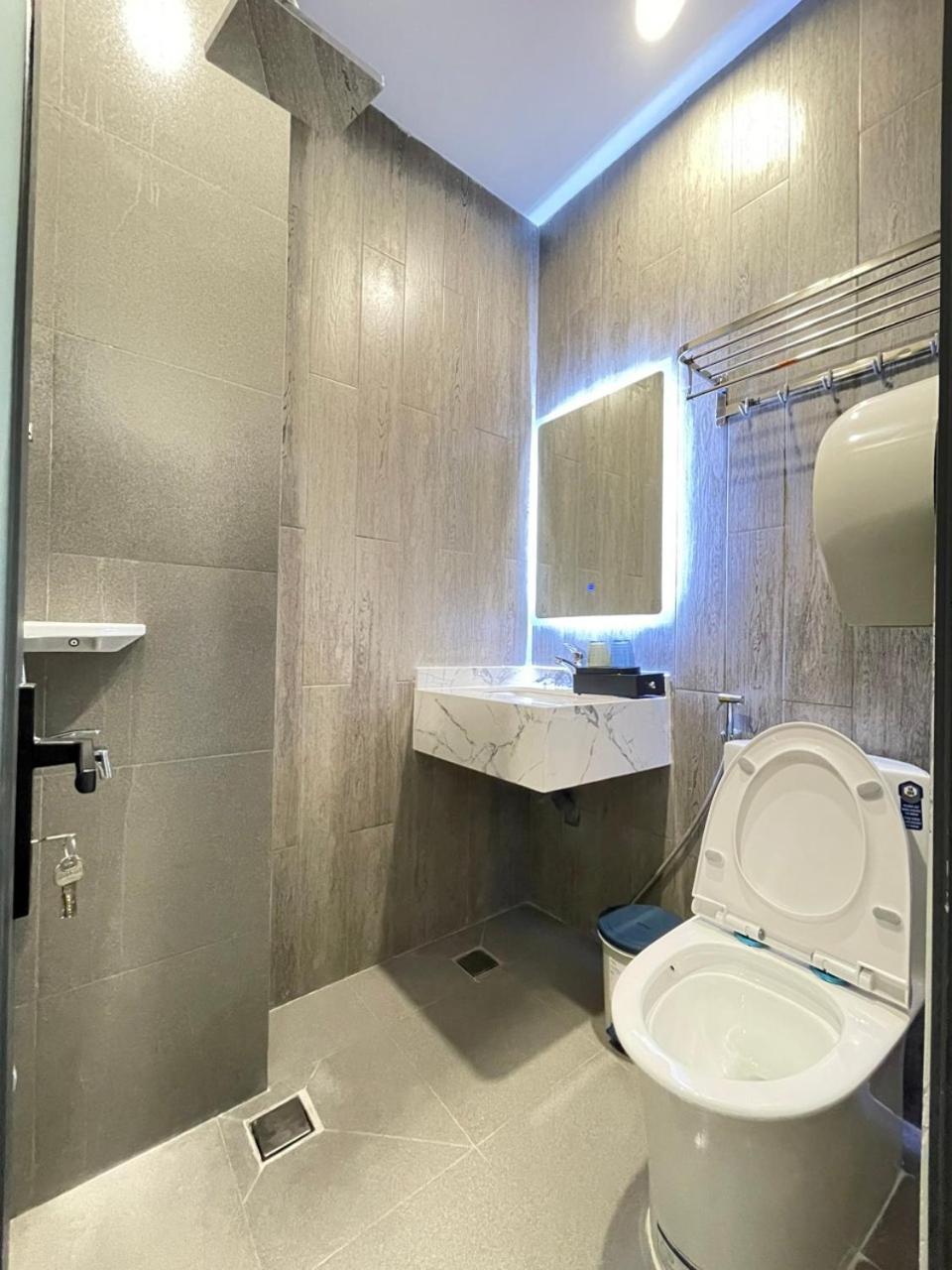Tay Ninh City Hotel Exterior photo