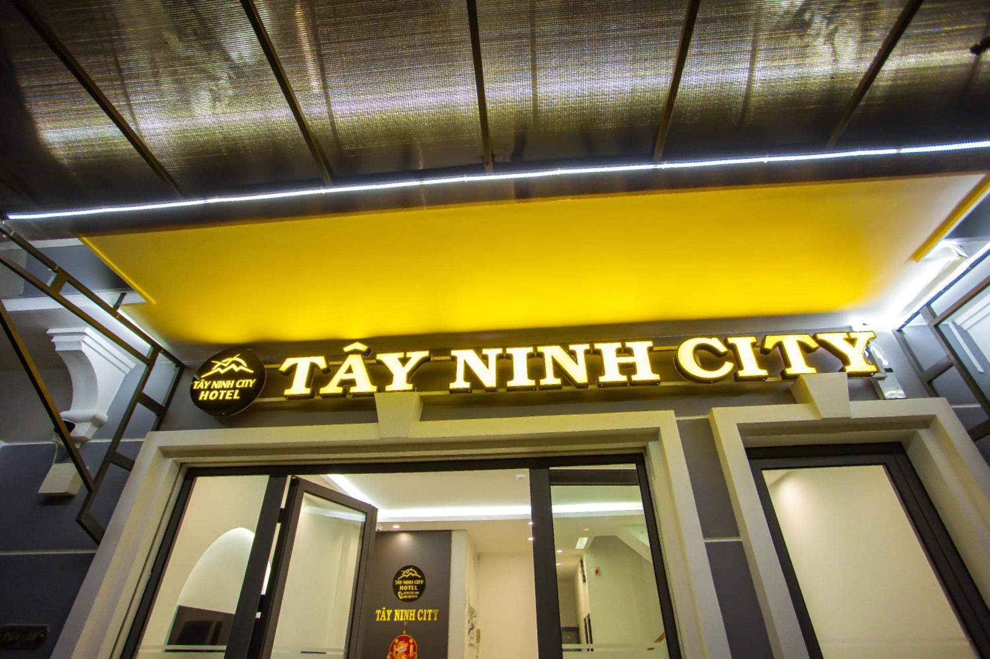 Tay Ninh City Hotel Exterior photo