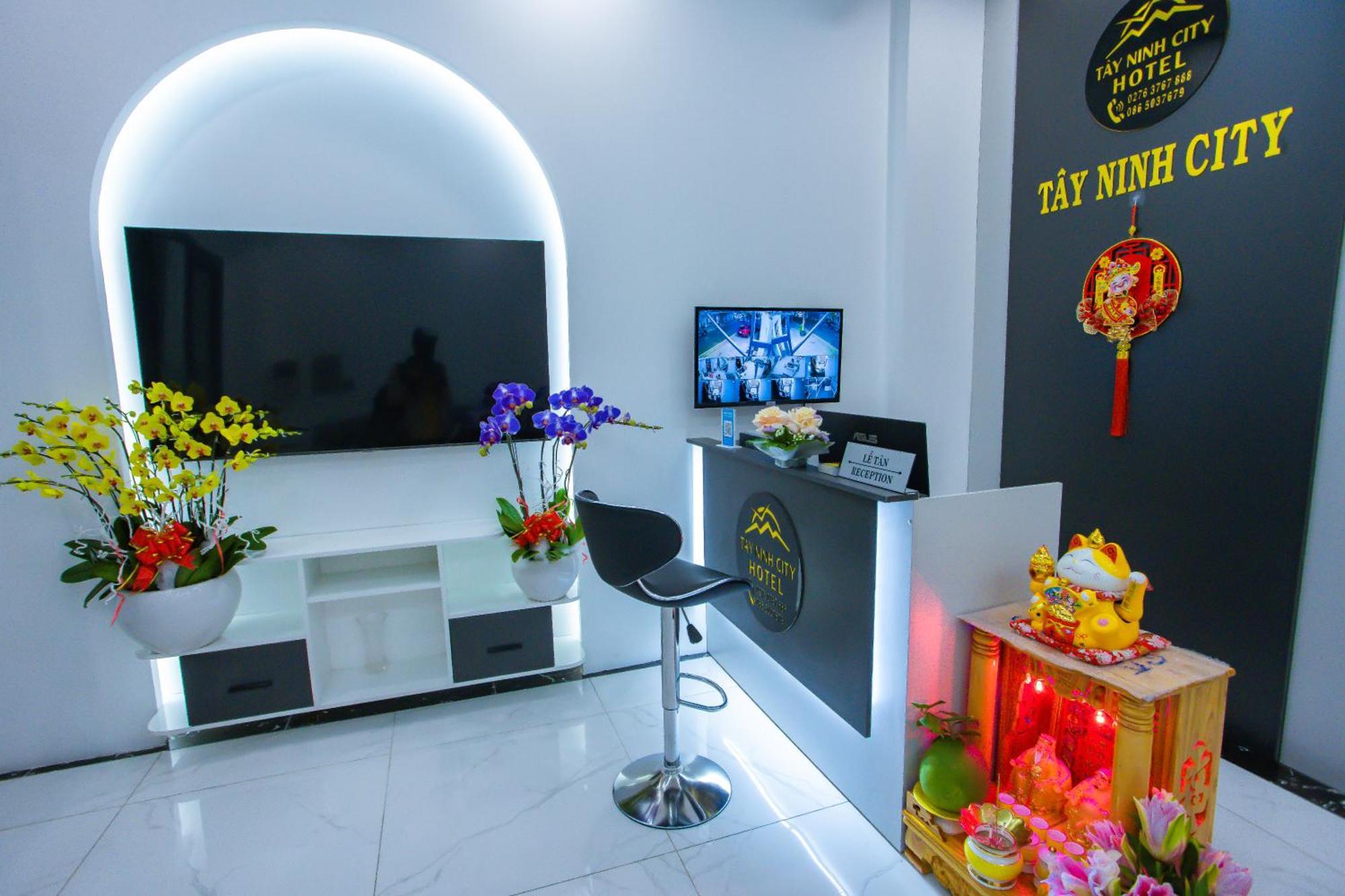 Tay Ninh City Hotel Exterior photo
